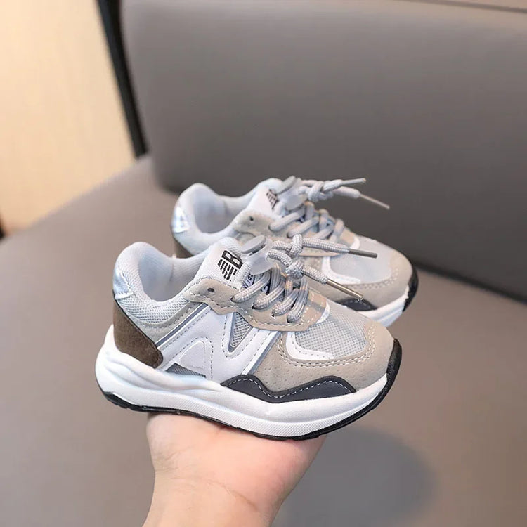 Kids Shoes for Boys Girls Soft Sneakers New 2025 Fashion Sports Runnin